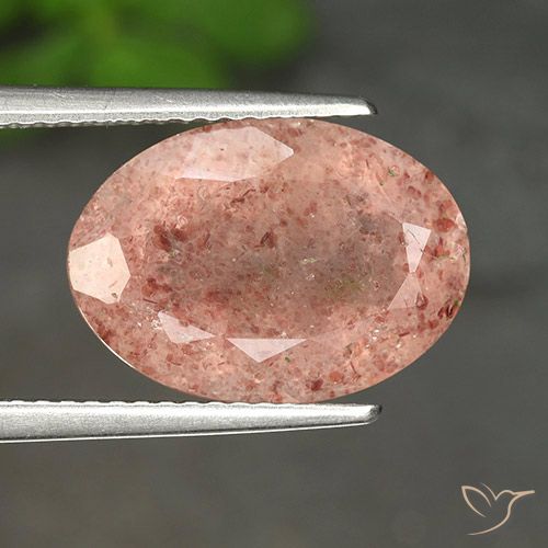 5.38ct طبيعي وردى ترابى كوارتز الفراولة, بيضوي, نصف شفاف