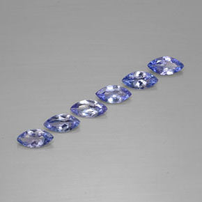 تنزانيت طبيعي بلون أزرق بنفسجي، وزن ‎‎ قيراط، شكل ماركيز، مقاس ‎7x3.5‎ مم