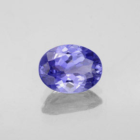 تنزانيت طبيعي بلون أزرق بنفسجي، وزن ‎1.43‎ قيراط، شكل بيضاوى، مقاس ‎8.3x6.4‎ مم