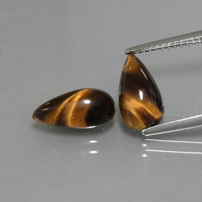 Tiger's Eye طبيعي بلون بني ذهبي، وزن ‎‎ قيراط، شكل شكل الكمثرى، مقاس ‎11.4x6.1‎ مم
