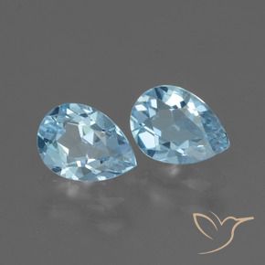 توباز طبيعي بلون أزرق سماوي، وزن ‎1.68‎ قيراط، شكل شكل الكمثرى، مقاس ‎7x5‎ مم