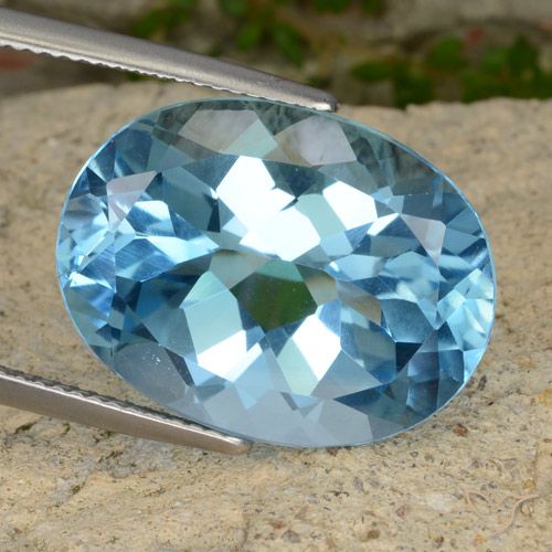 21.34ct طبيعي الأزرق السويسري توباز, بيضوي, VVS