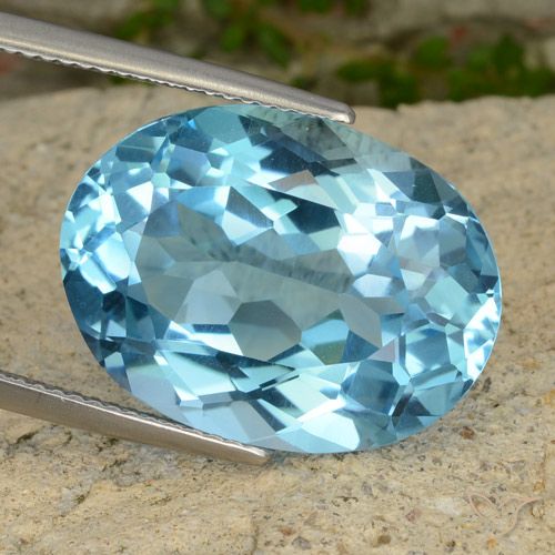21.79ct طبيعي الأزرق السويسري توباز, بيضوي, VVS
