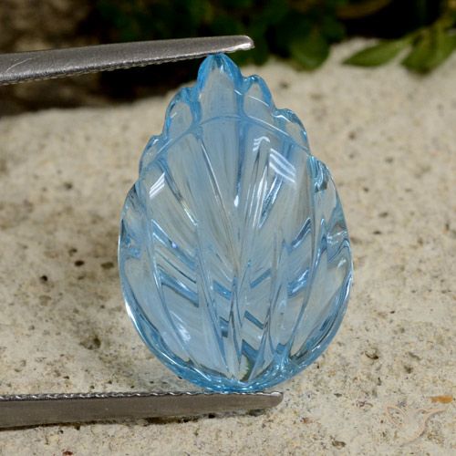 8.57ct طبيعي الأزرق السويسري توباز, قص وردة, شفاف