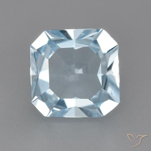 2.67ct طبيعي أزرق سماوى توباز, قص الزمرد, VVS
