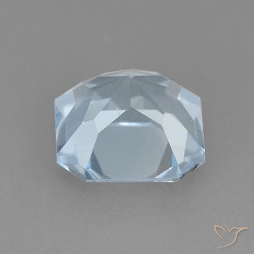 توباز أزرق سماوى طبيعي، ثمانى / قصة زمرد، 2.86 قيراط، VVS-VS