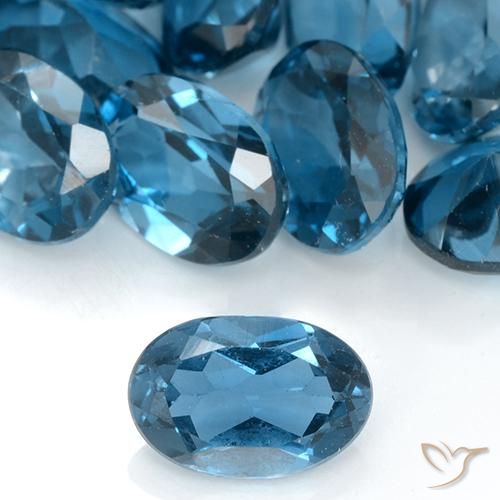 0.91ct طبيعي أزرق لندنى توباز, بيضوي, VVS-VS