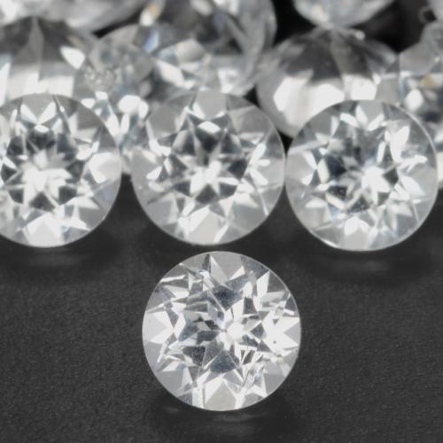 توباز أبيض طبيعي، دائري، 0.32 قيراط، قليلا جدا