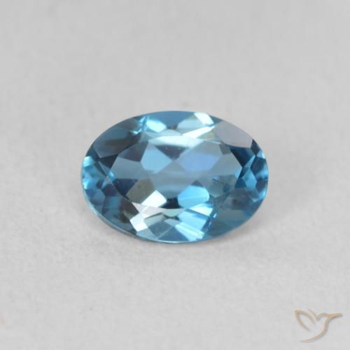 0.61ct طبيعي أزرق لندنى توباز, بيضوي, VVS-VS