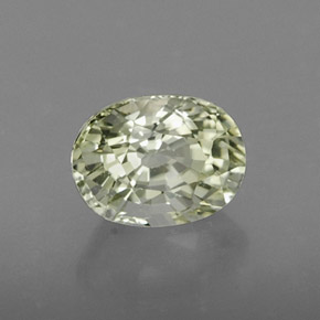 تورمالين طبيعي بلون Light Golden Green، وزن ‎1.15‎ قيراط، شكل بيضاوى، مقاس ‎7x5.3‎ مم