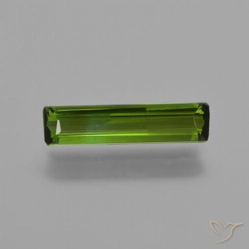 0.82ct طبيعي أخضر غامق تورمالين, قص الزمرد, قليلا جدا