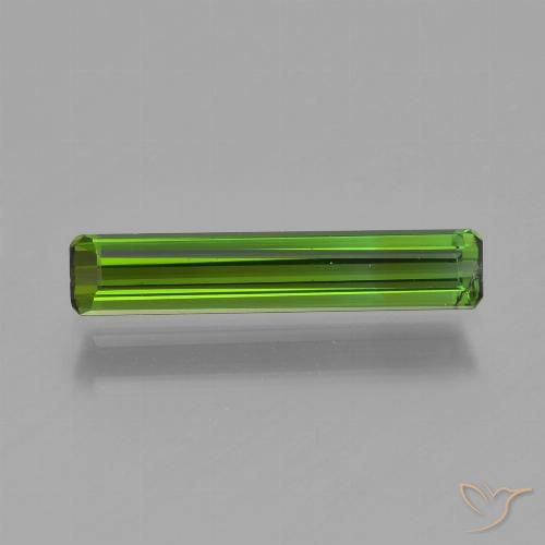 0.88ct طبيعي أخضر متوسط تورمالين, قص الزمرد, قليلا جدا