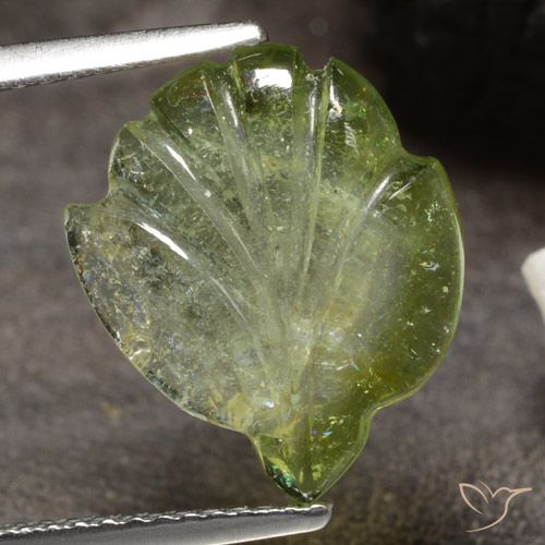 4.09ct طبيعي أخضر متوسط تورمالين, فانسى, نصف شفاف