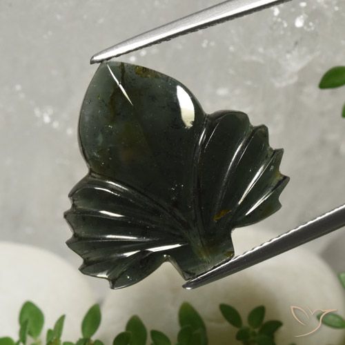12.50ct طبيعي أخضر الغابات تورمالين, فانسى, نصف شفاف