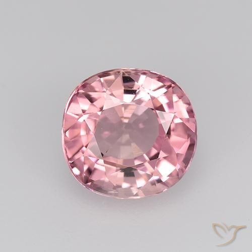 1.62ct طبيعي وردي فاقع تورمالين, بيضوي, VVS-VS