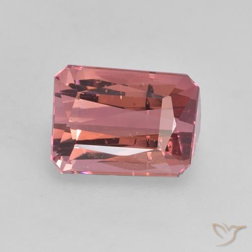 1.81ct طبيعي وردى كثيف تورمالين, قص الزمرد, VS-SI