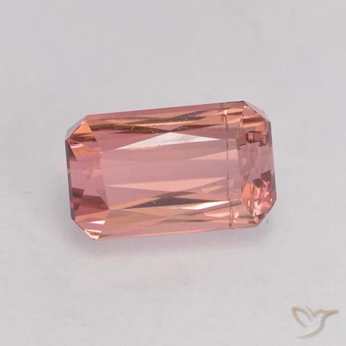 1.52ct طبيعي وردى متوسط تورمالين, قص الزمرد, VS-SI