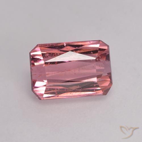 1.60ct طبيعي وردى متوسط تورمالين, قص الزمرد, VS-SI