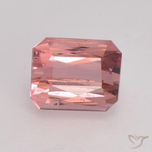 1.07ct طبيعي وردى متوسط تورمالين, قص الزمرد, قليلا جدا
