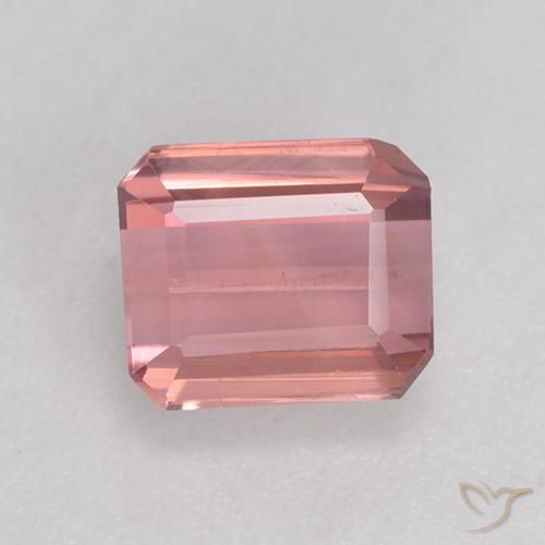 1.39ct طبيعي وردى فاقع فاتح تورمالين, قص الزمرد, قليلا جدا