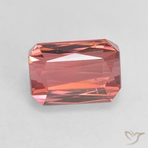 3.49ct طبيعي وردى داكن تورمالين, قص الزمرد, قليلا جدا