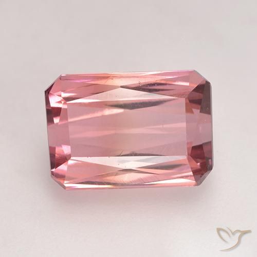 2.49ct طبيعي وردى متوسط تورمالين, قص الزمرد, VVS-VS