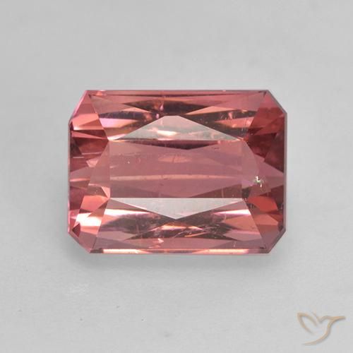 2.61ct طبيعي وردى كثيف تورمالين, قص الزمرد, SI