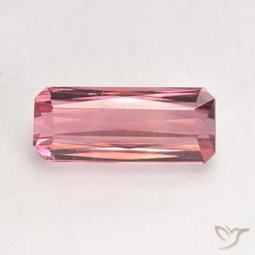 3.08ct طبيعي وردى متوسط تورمالين, قص الزمرد, قليلا جدا