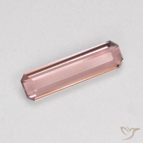 0.90ct طبيعي وردى متوسط تورمالين, قص الزمرد, قليلا جدا