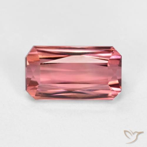 1.95ct طبيعي وردى غامق تورمالين, قص الزمرد, VVS-VS