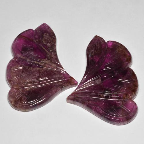 أحجار تورمالين Medium Dark-Purple طبيعية، فانسى، نصف شفاف، وزنها 97.36 قيراط