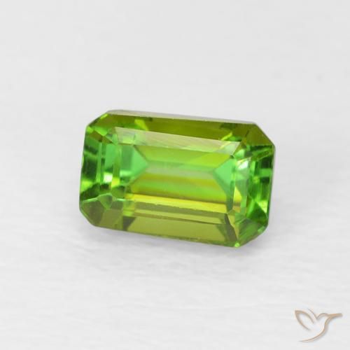 تورمالين Medium Light-Green طبيعي، ثمانى / قصة زمرد، 0.71 قيراط، VVS