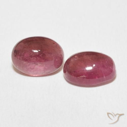 أحجار تورمالين Dark PInk طبيعية، بيضوي، شفاف، وزنها 3.19 قيراط