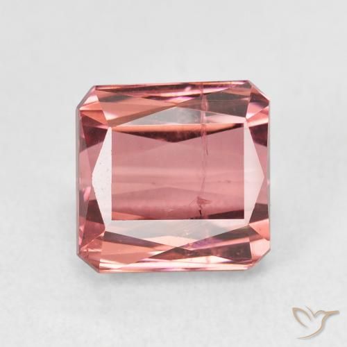 2.78ct طبيعي وردى غامق تورمالين, قص الزمرد, SI