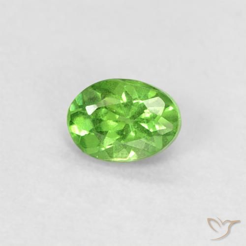0.24ct طبيعي أخضر حيوي عقيق تسافوريت, بيضوي, قليلا جدا