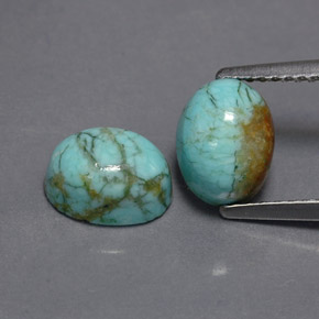 أحجار فيروزي أخضر أزرق طبيعية، قصة بيضاوى، غير شفاف، وزنها  قيراط