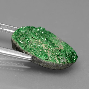 عقيق يوفاروفيت دروسى Deep Earthy Green طبيعي، فانسى، 7.06 قيراط، غير شفاف