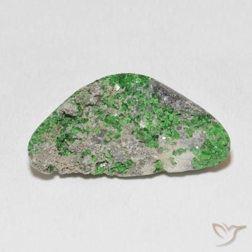 18.60ct طبيعي Deep Earthy Green عقيق يوفاروفيت دروسى, فانسى, غير شفاف