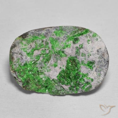 24.70ct طبيعي ليمون اخضر عقيق يوفاروفيت دروسى, بيضوي, غير شفاف