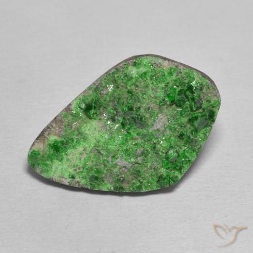 21.40ct طبيعي أخضر غامق عقيق يوفاروفيت دروسى, فانسى, غير شفاف