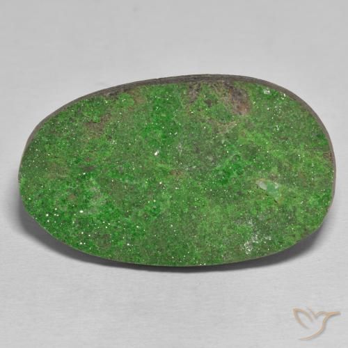 50.46ct طبيعي أخضر عقيق يوفاروفيت دروسى, بيضوي, غير شفاف