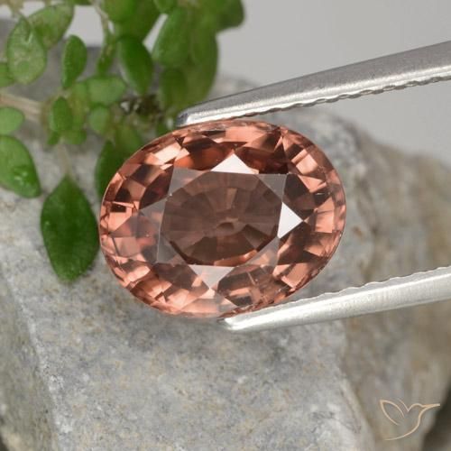 2.70ct طبيعي أحمر هندى زركون, بيضوي, VVS