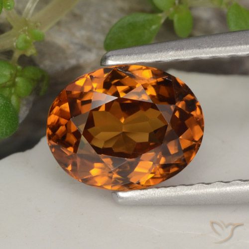 1.68ct طبيعي برتقالى محمر زركون, بيضوي, VVS