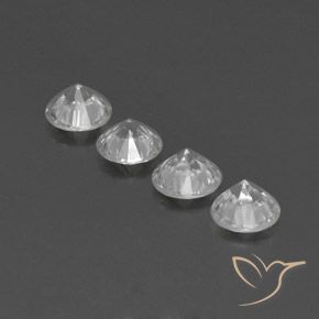 أحجار زركون أبيض طبيعية، قصة دائرى، قليلا جدا، وزنها 4.24 قيراط