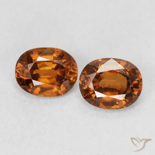 أحجار زركون Medium Dark-Orange طبيعية، بيضوي، VVS، وزنها 1.18 قيراط