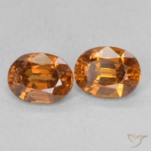 أحجار زركون Medium Dark-Orange طبيعية، بيضوي، VVS-VS، وزنها 1.27 قيراط